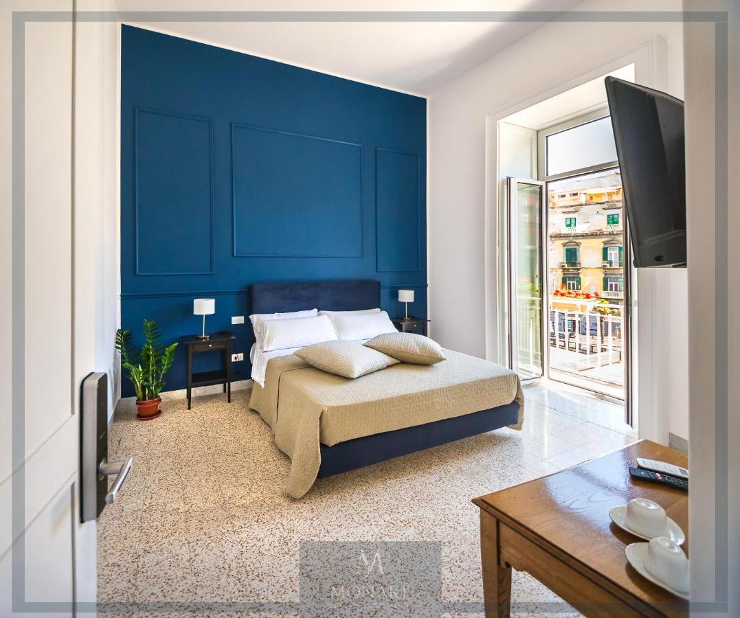 Monart Hospitality Cavour Bed and Breakfast Napels Buitenkant foto