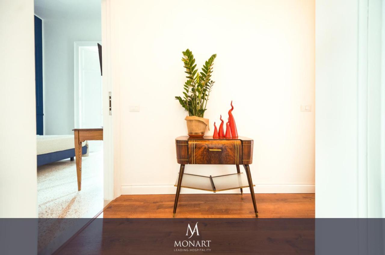 Monart Hospitality Cavour Bed and Breakfast Napels Buitenkant foto