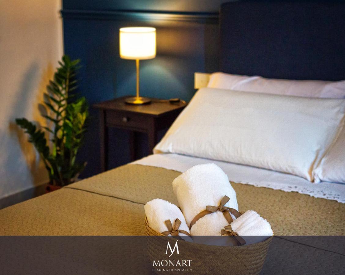 Monart Hospitality Cavour Bed and Breakfast Napels Buitenkant foto